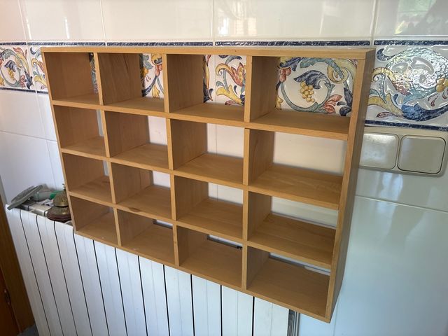 Estantería madera - 16 cubos