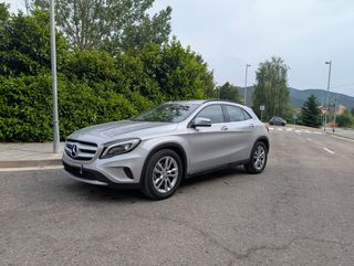 Mercedes-Benz GLA 2015