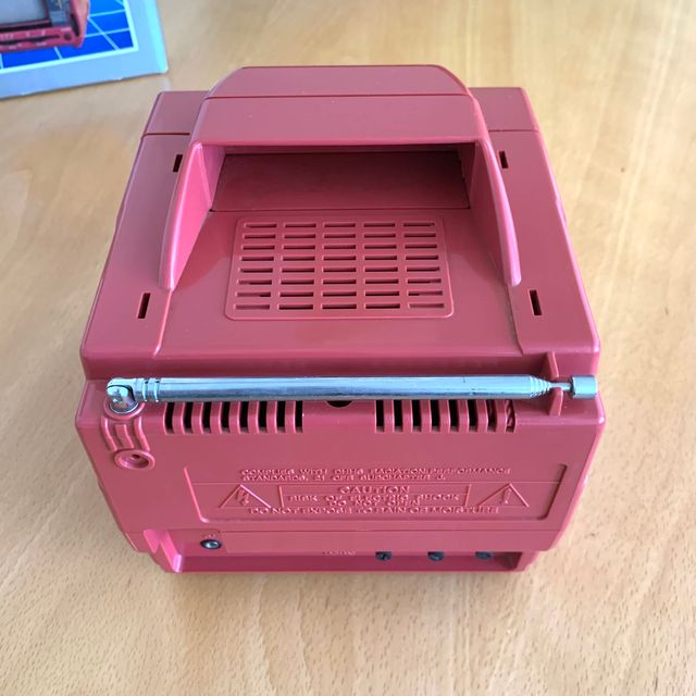 MINI TV 4,5” B/N CON RADIO AM/FM MAXIM