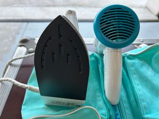 Set plancha de vapor + secador de pelo de viaje