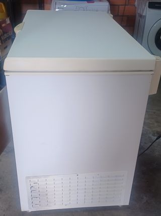 Congelatore a pozzetto Whirlpool