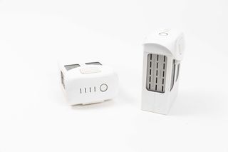 DJI Phantom 4 Pro - Dron Blanco