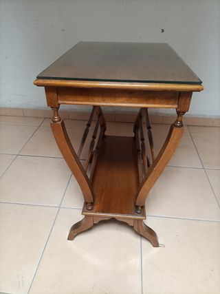 Mesita auxiliar de madera