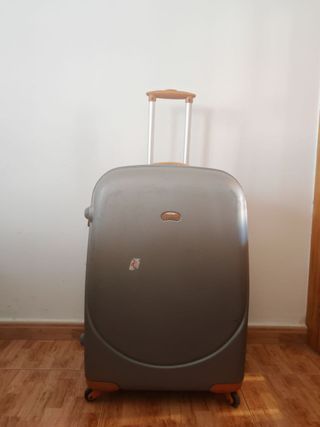 Maleta Gris Grande Rígida Expandible marca Valisa
