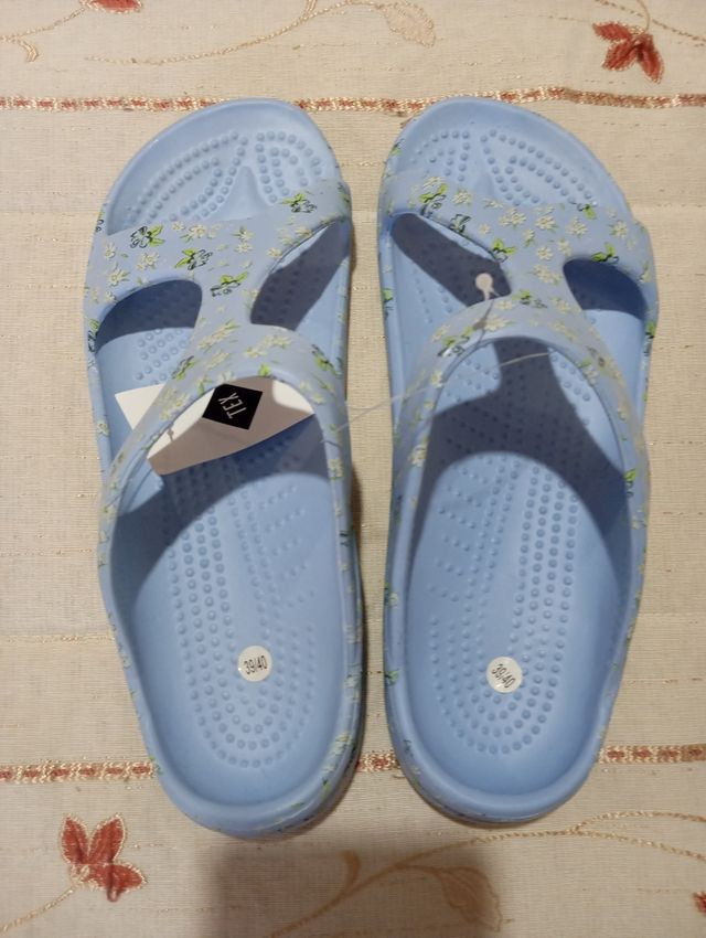 Chanclas playa mujer: cómodas y bonitas