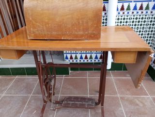 Máquina coser Wertheim Antigua