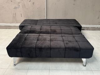 Sofá cama chaise longue negro