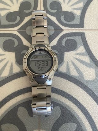 Reloj Casio plateado acero inoxidable