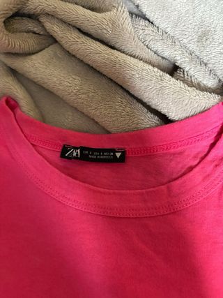 Crop top Zara fucsiacon scritta simpatica 