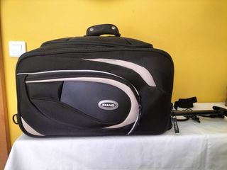 Maleta moto c/ruedas - Negra
