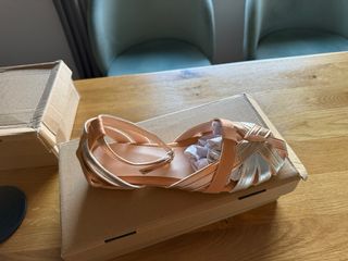 conjunto de bailarinas y sandalias