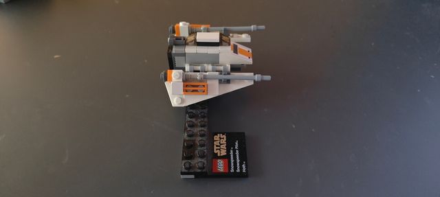 LEGO Star Wars Snowspeeder 75009
