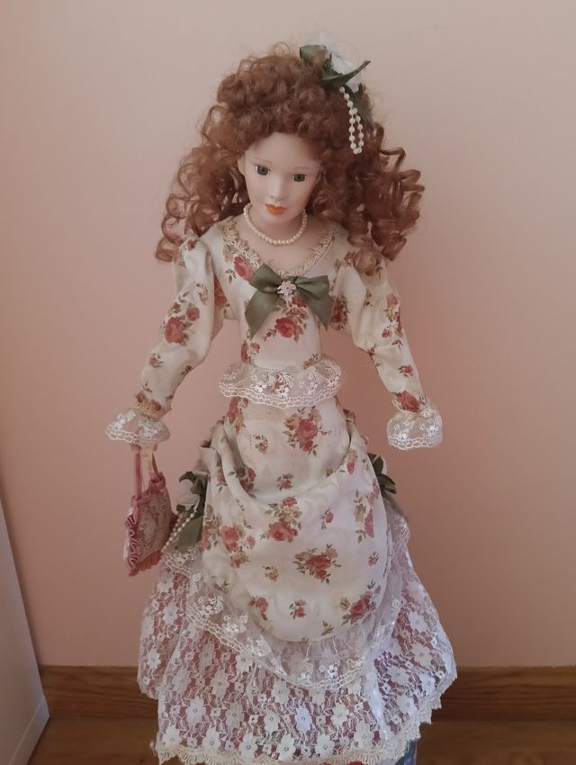 Muñeca porcelana estilo vintage