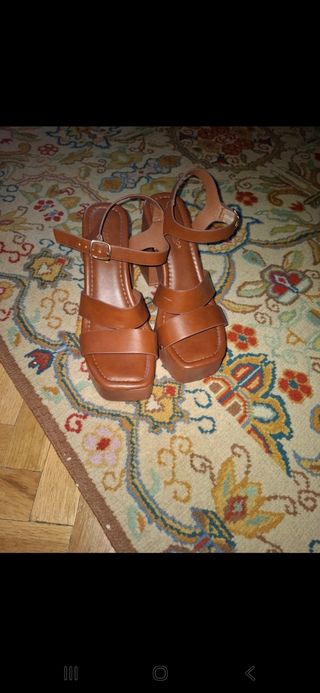 Sandalias plataforma marrones