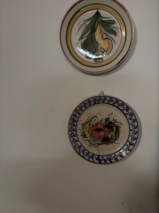 Piatti dipinti a mano, ceramica