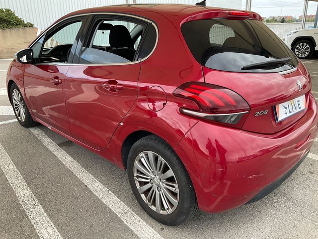 Peugeot 208 ALLURE 110CV 2015