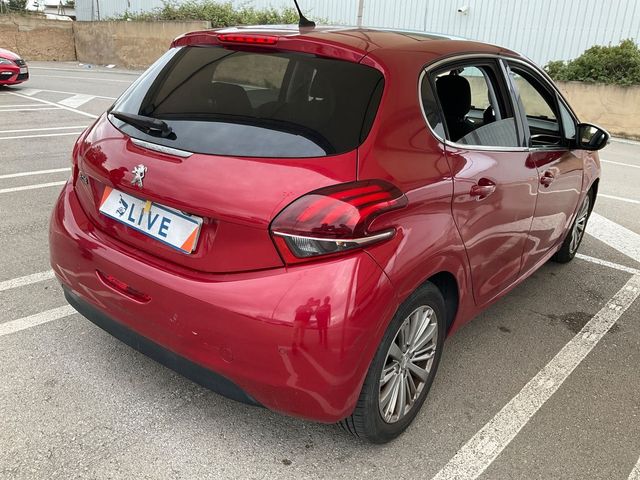Peugeot 208 ALLURE 110CV 2015