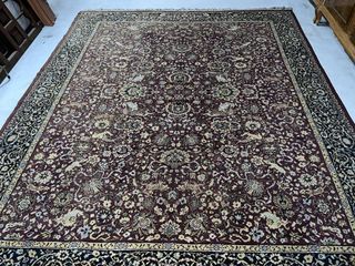 TAPPETO DI GRANDI DIMENSIONI