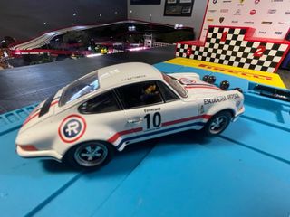 Coche Porsche 911 Scalextric marca Fly