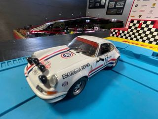 Coche Porsche 911 Scalextric marca Fly