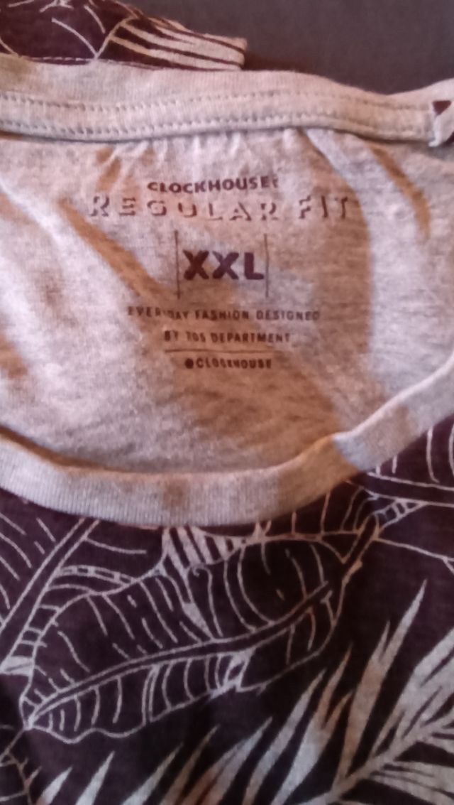 4 Camisetas Casual - Variadas