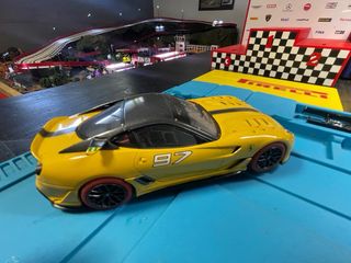 Coche Scalextric Ferrari 549 XX marca Carrera