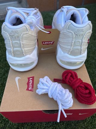 Nike Air Max 95 “LEVI’S”.
