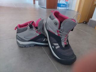Botas montaña niña