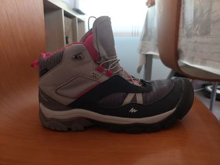 Botas montaña niña