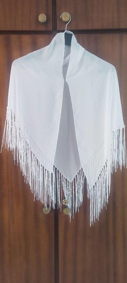 Manton Gitana marrón y blanco