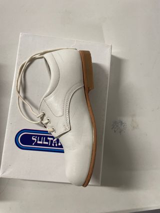 Zapatos blancos Sultan niño