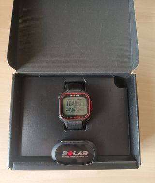 Polar RC3 GPS - Reloj Deportivo.En su caja