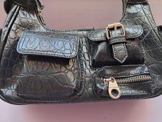 Bolso Stradivarius negro nuevo 