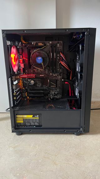 PC Sobremesa con RGB