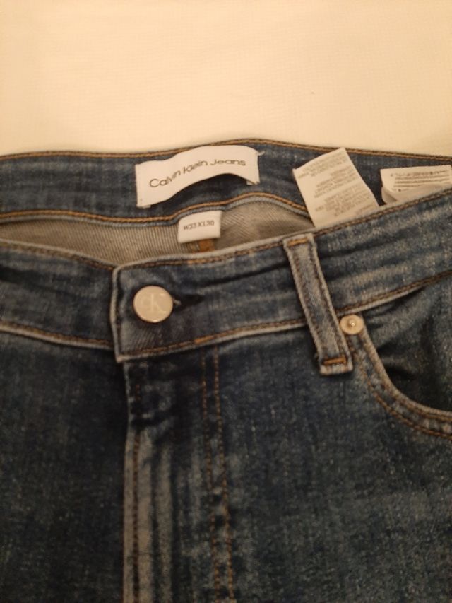 Vaqueros Calvin Klein Jeans, talla M