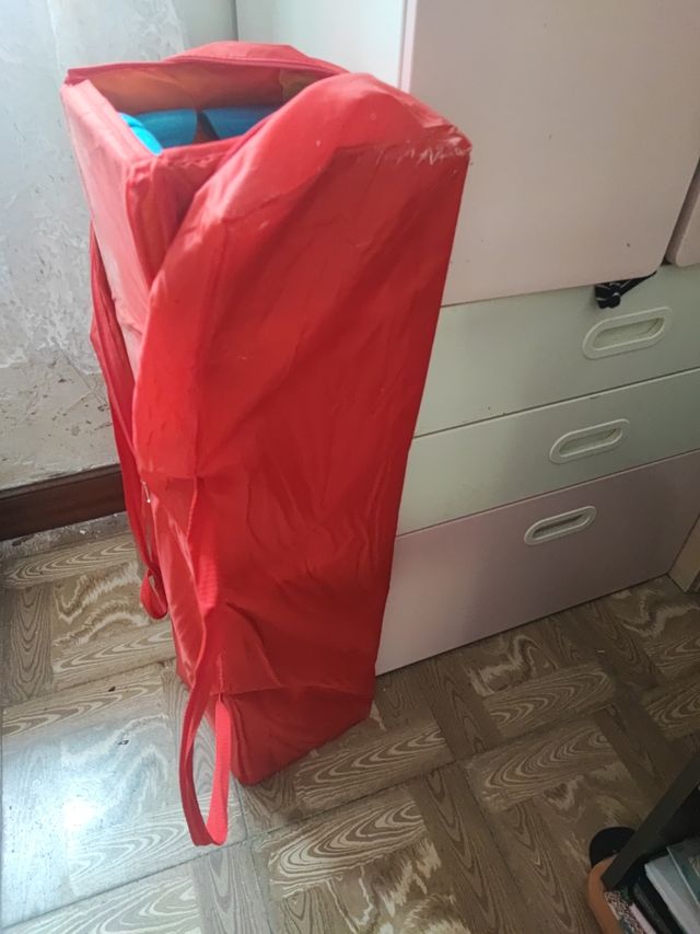 Cuna infantil interactiva