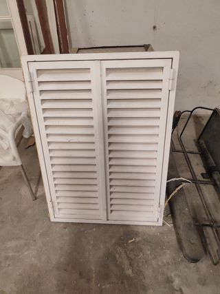 VENTANA de lamas en blanco 1,10 x 0,80
