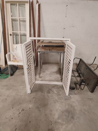 VENTANA de lamas en blanco 1,10 x 0,80