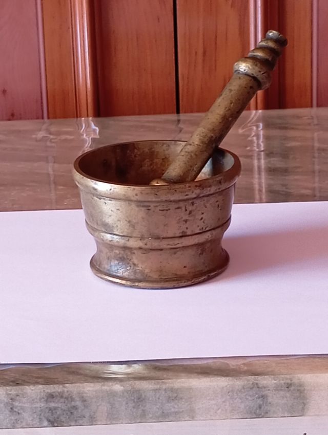 Antiguo Almirez bronzo