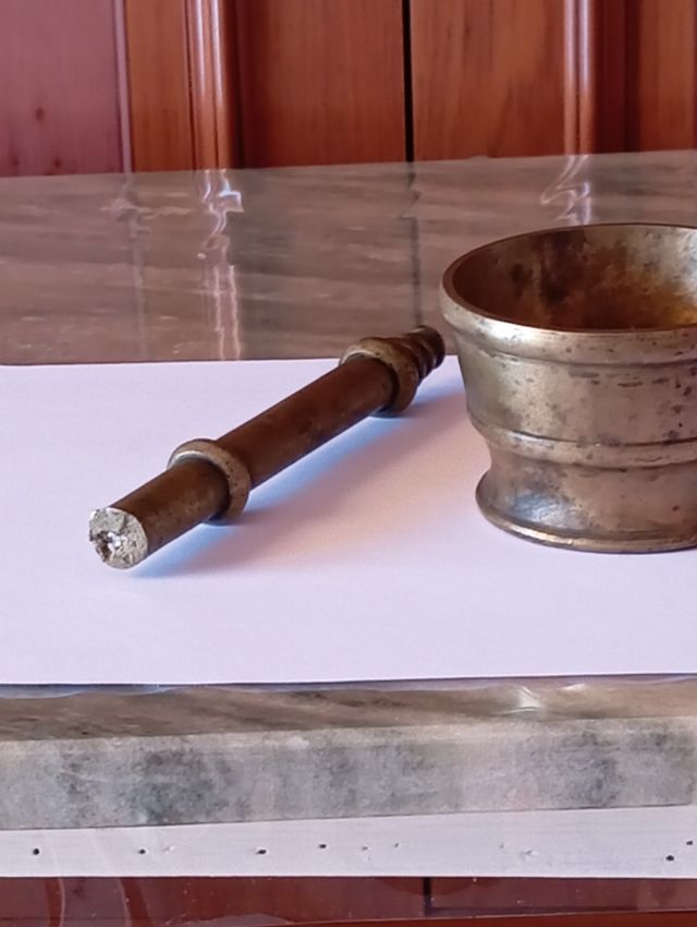 Antiguo Almirez bronzo