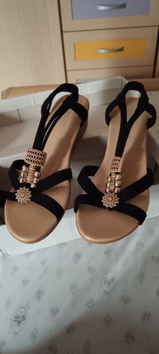 Sandalias cuña negras