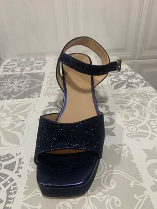 Sandalias Unisa azules
