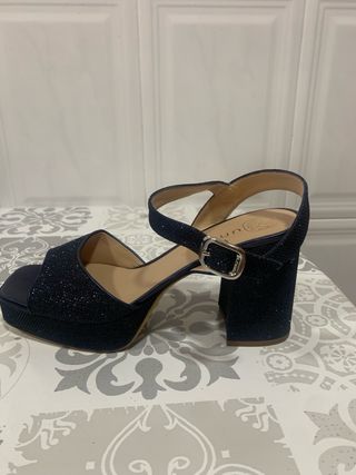 Sandalias Unisa azules