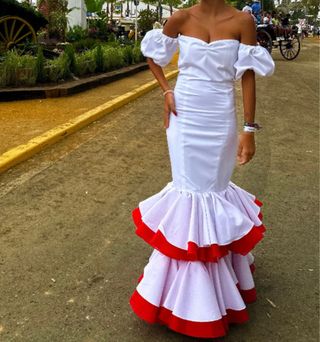 Traje gitana blanco y rojo