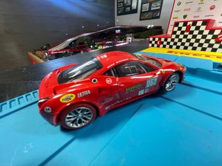 Coche ScalextricFerrari 458 GT2 marca Carrera