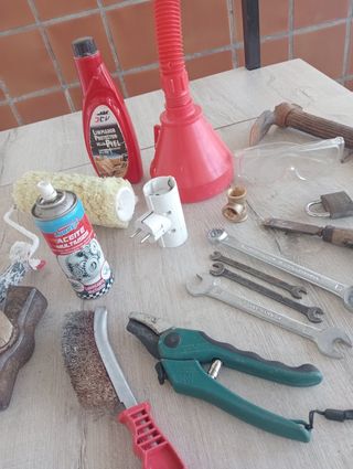 Herramientas de marca reconocida
 varias nuevas y 