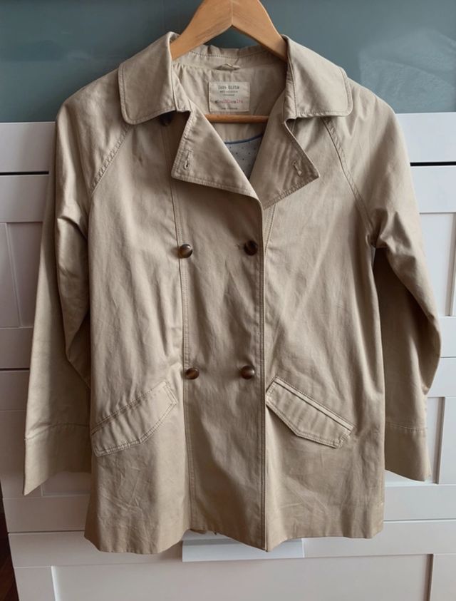 Gabardina beige Zara