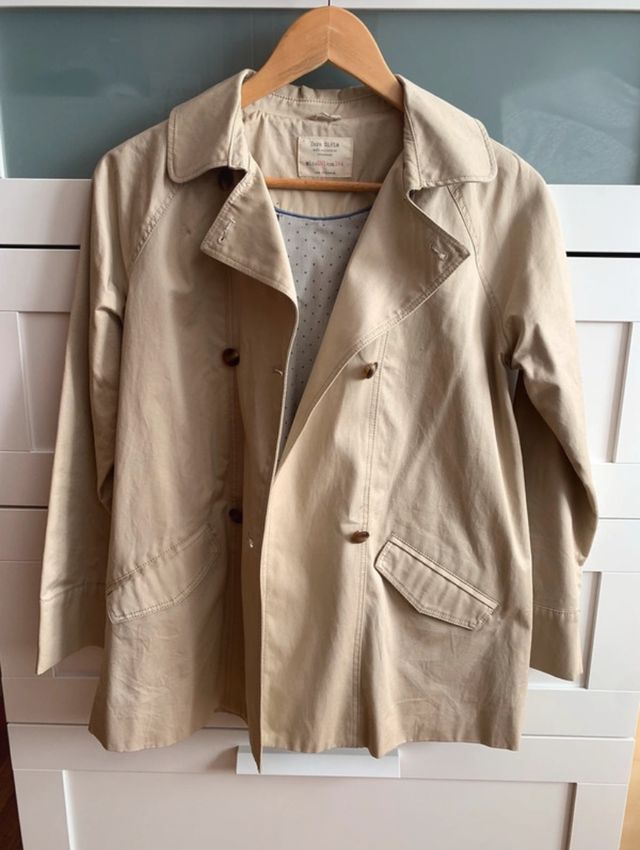 Gabardina beige Zara