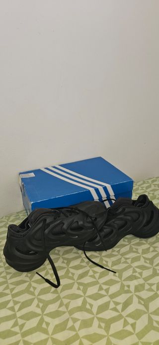 AdiFOM Q. Talla 36. Nuevas y con caja.