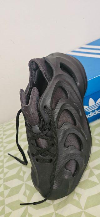 AdiFOM Q. Talla 36. Nuevas y con caja.